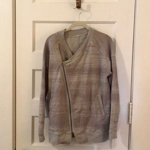 GREY LULULEMON JACKET